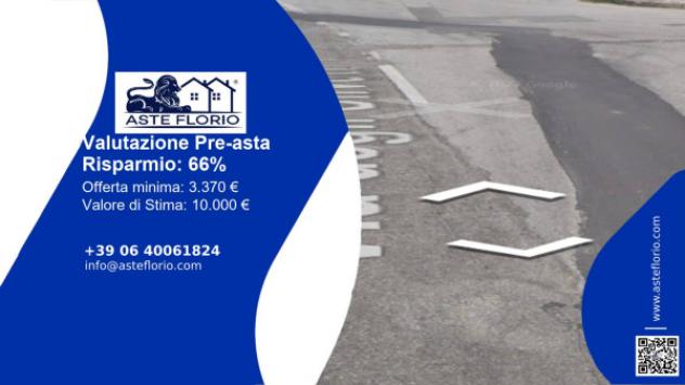 negozio in vendita a Lamezia Terme in zona Nicastro