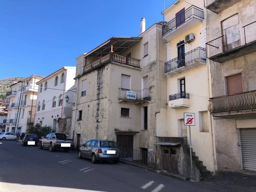 casa indipendente in vendita a Lamezia Terme in zona Sambiase