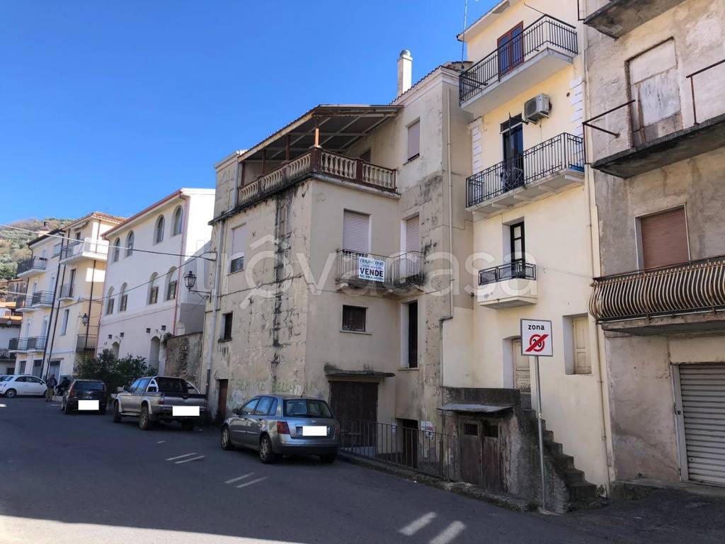 casa indipendente in vendita a Lamezia Terme in zona Sambiase