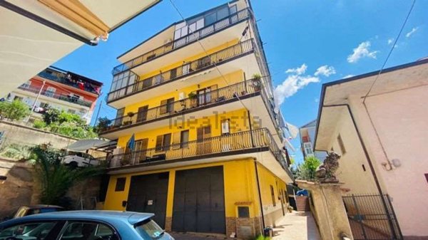 appartamento in vendita a Lamezia Terme in zona Sambiase