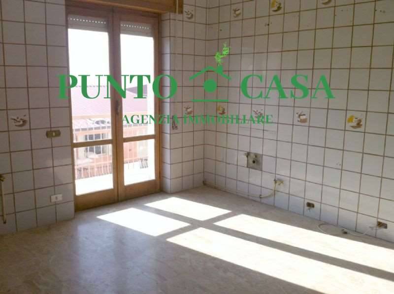 appartamento in vendita a Lamezia Terme in zona Sambiase