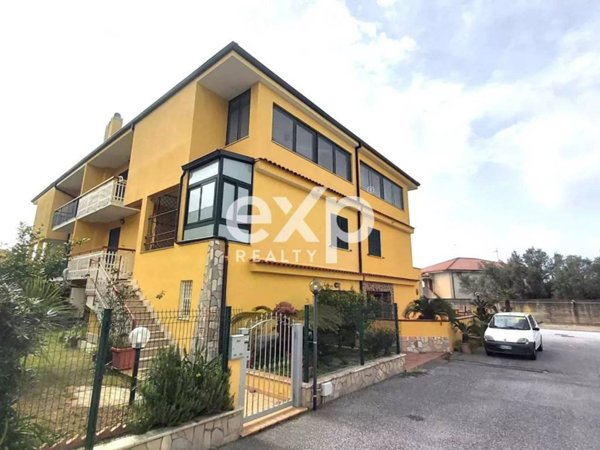 casa indipendente in vendita a Lamezia Terme in zona Sant'Eufemia Lamezia