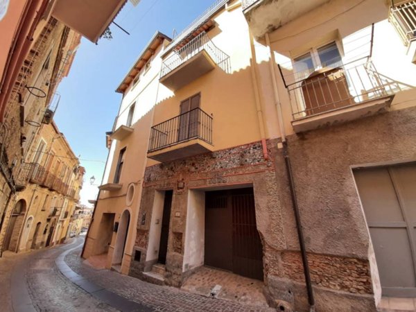 casa indipendente in vendita a Lamezia Terme in zona Sambiase
