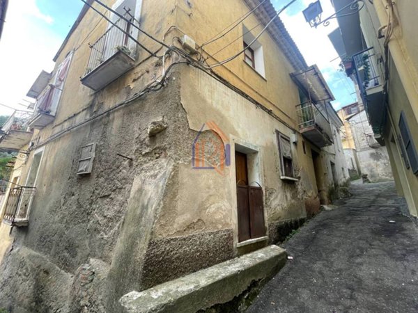 appartamento in vendita a Lamezia Terme in zona Nicastro