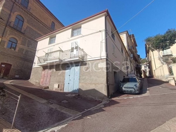 casa indipendente in vendita a Lamezia Terme
