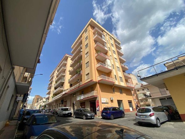 appartamento in vendita a Lamezia Terme in zona Nicastro