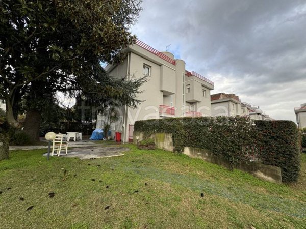 casa indipendente in vendita a Lamezia Terme