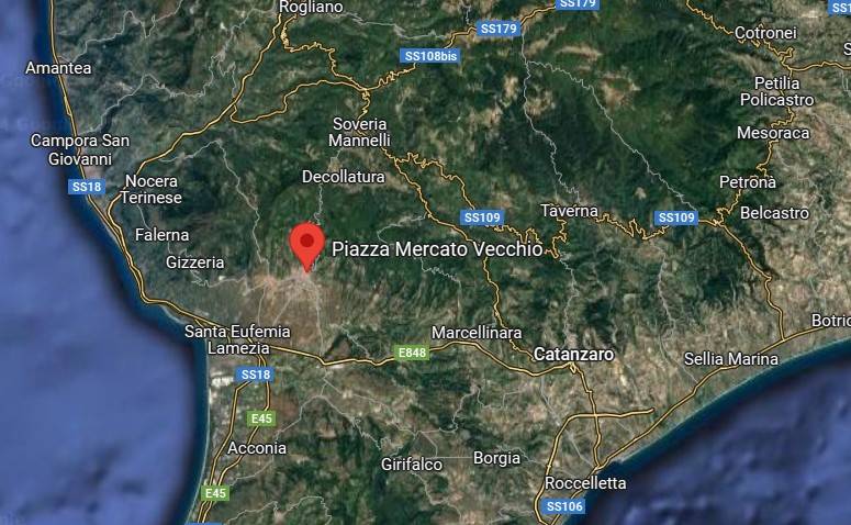 appartamento in vendita a Lamezia Terme in zona Nicastro