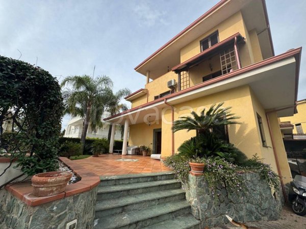 casa indipendente in vendita a Lamezia Terme in zona Sambiase