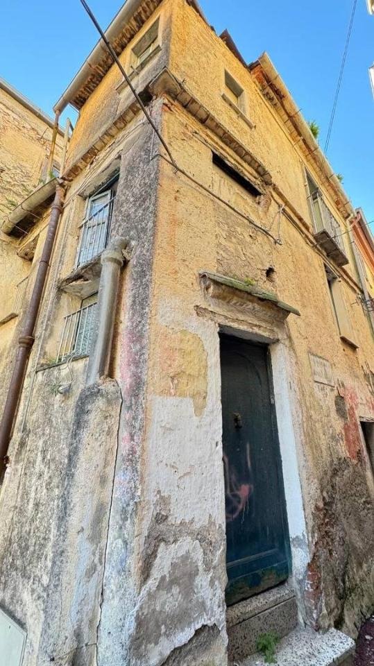 casa indipendente in vendita a Lamezia Terme in zona Nicastro