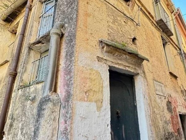 casa indipendente in vendita a Lamezia Terme in zona Nicastro