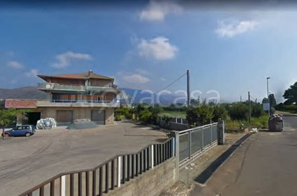 negozio in vendita a Lamezia Terme