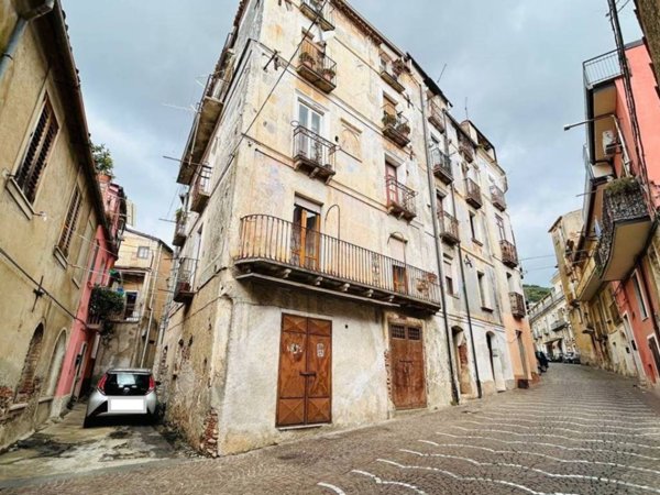 casa indipendente in vendita a Lamezia Terme in zona Sambiase