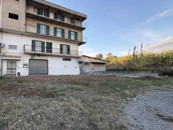 casa indipendente in vendita a Lamezia Terme in zona Nicastro