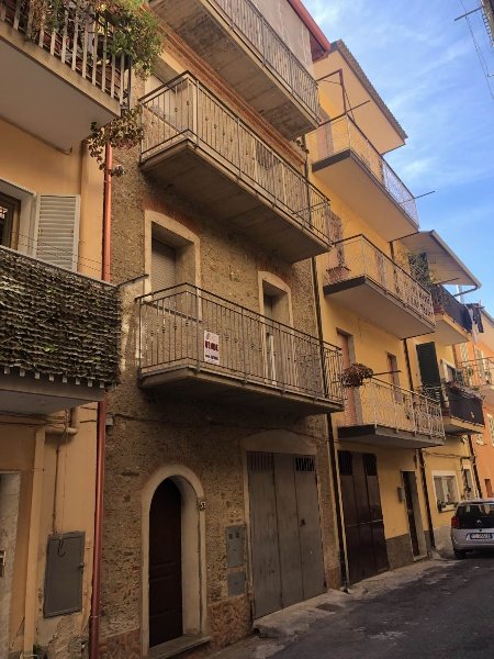 appartamento in vendita a Lamezia Terme in zona Sambiase