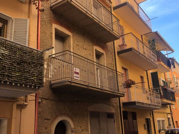 appartamento in vendita a Lamezia Terme in zona Sambiase