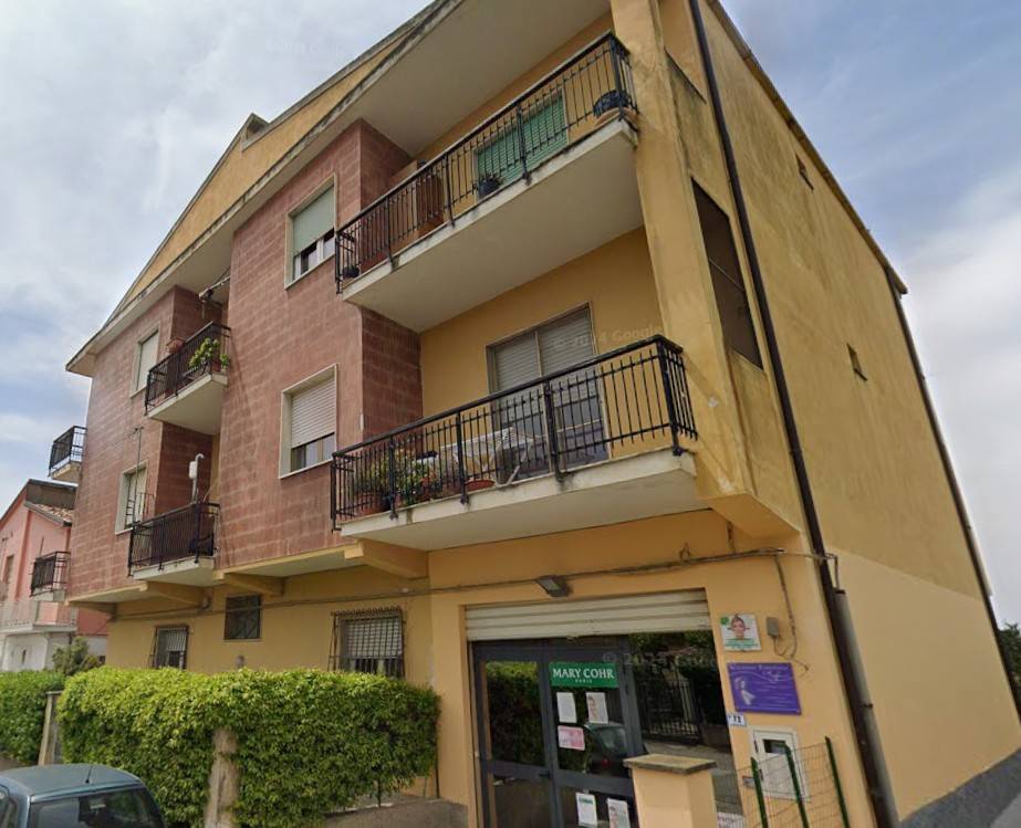 appartamento in vendita a Lamezia Terme in zona Sant'Eufemia Lamezia