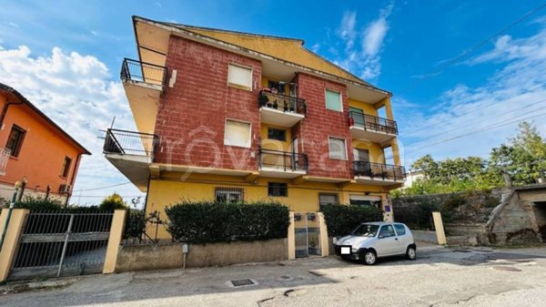 appartamento in vendita a Lamezia Terme in zona Sant'Eufemia Lamezia