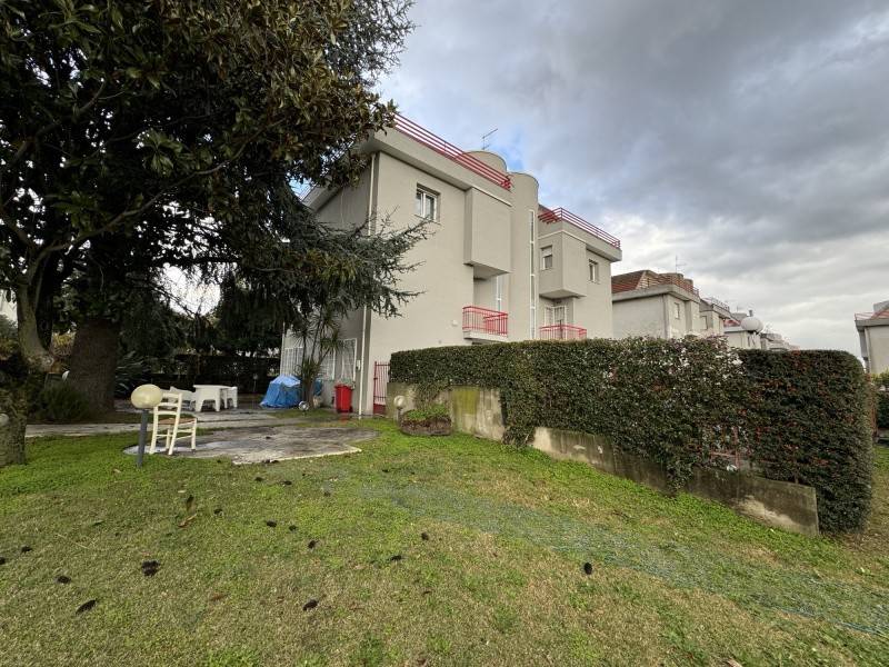 casa indipendente in vendita a Lamezia Terme in zona Sambiase