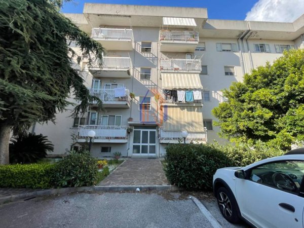 appartamento in vendita a Lamezia Terme in zona Nicastro