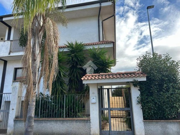 casa indipendente in vendita a Lamezia Terme