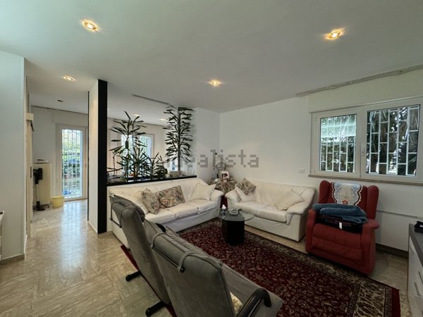 casa indipendente in vendita a Lamezia Terme