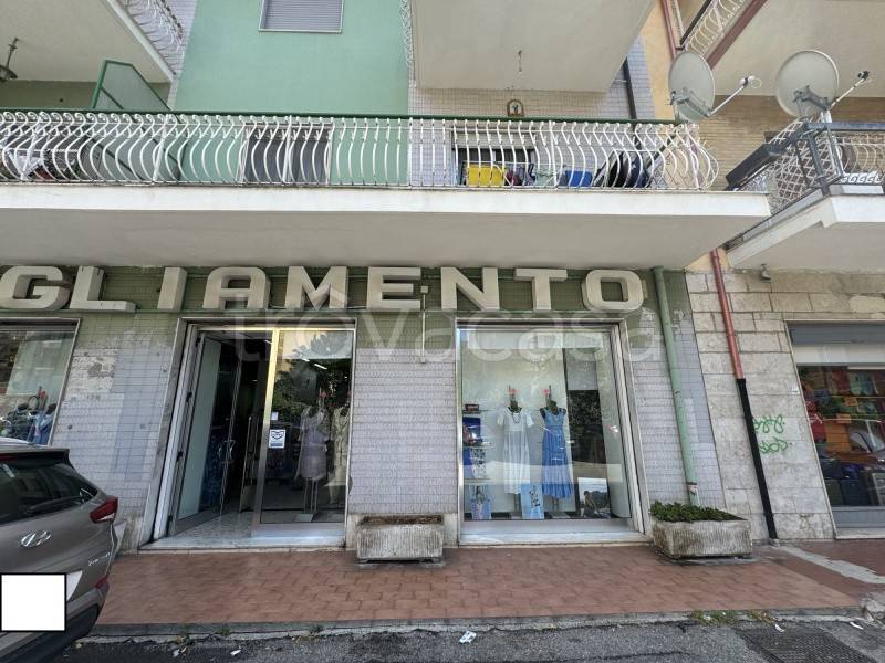 negozio in vendita a Lamezia Terme