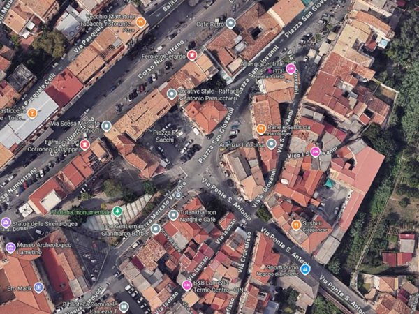 negozio in vendita a Lamezia Terme in zona Sambiase