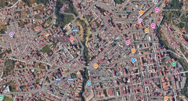 negozio in vendita a Lamezia Terme in zona Nicastro