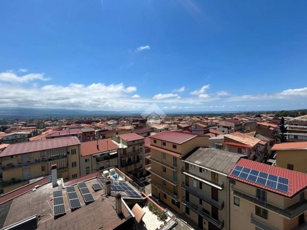 appartamento in vendita a Lamezia Terme in zona Sambiase