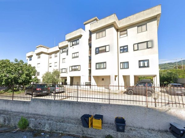 appartamento in vendita a Lamezia Terme in zona Sambiase