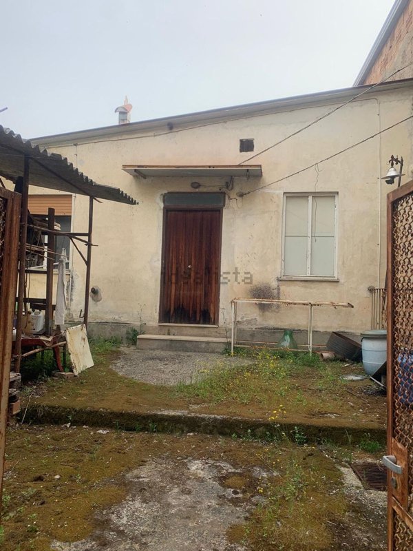 casa indipendente in vendita a Lamezia Terme