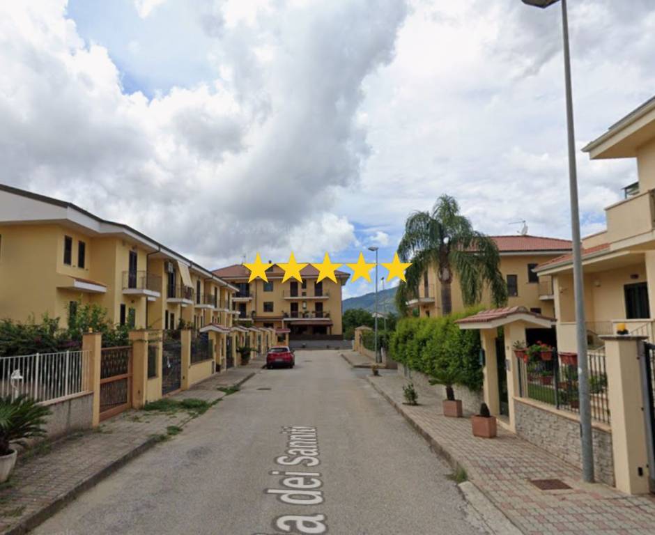 casa indipendente in vendita a Lamezia Terme
