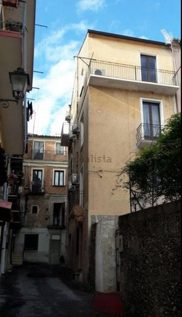 appartamento in vendita a Lamezia Terme in zona Nicastro