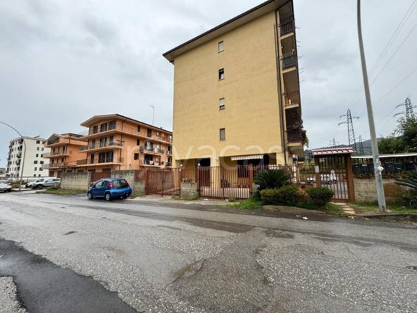 locale commerciale in vendita a Lamezia Terme