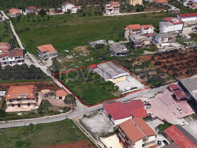 locale di sgombero in vendita a Lamezia Terme