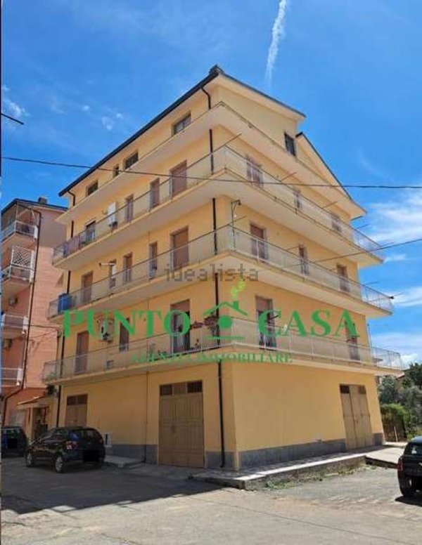 appartamento in vendita a Lamezia Terme in zona Sambiase
