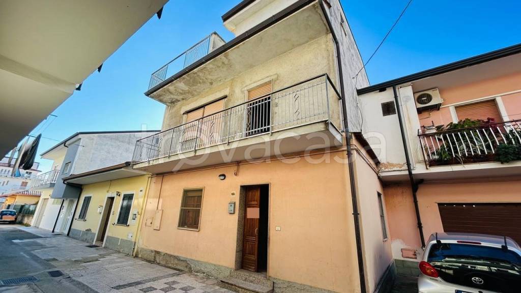 casa indipendente in vendita a Lamezia Terme in zona Nicastro