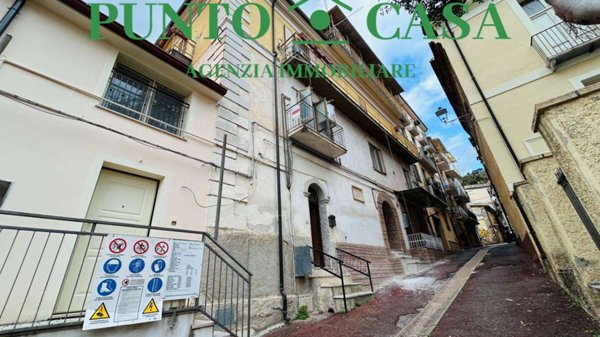 appartamento in vendita a Lamezia Terme in zona Nicastro