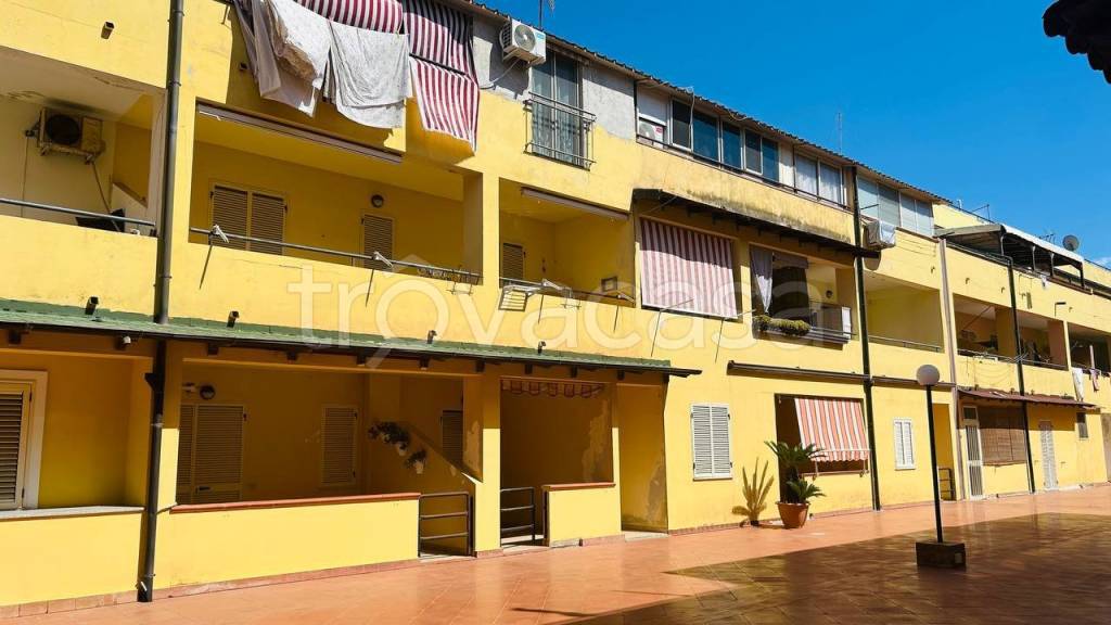 appartamento in vendita a Lamezia Terme in zona Sant'Eufemia Lamezia