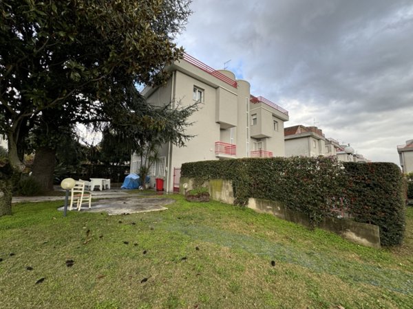 casa indipendente in vendita a Lamezia Terme