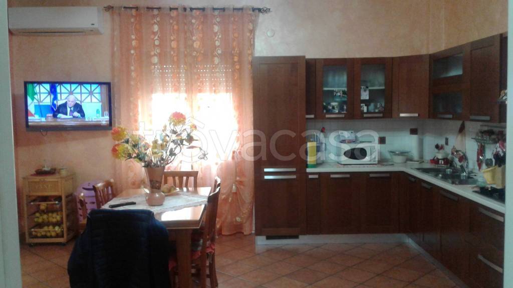 appartamento in vendita a Lamezia Terme in zona Sambiase