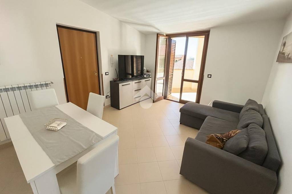 appartamento in vendita a Lamezia Terme in zona Sambiase