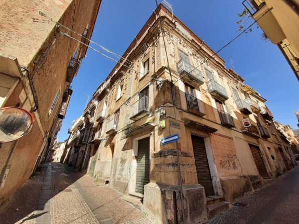 appartamento in vendita a Lamezia Terme in zona Sambiase