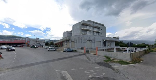 locale commerciale in vendita a Lamezia Terme