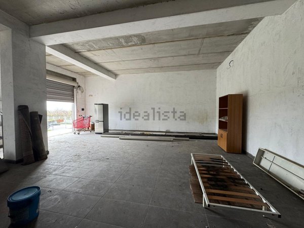 locale commerciale in vendita a Lamezia Terme