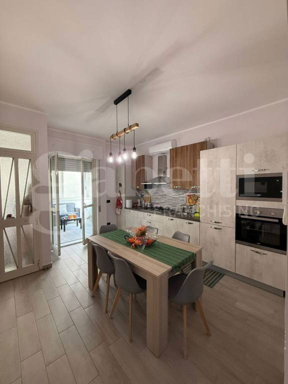 casa indipendente in vendita a Lamezia Terme