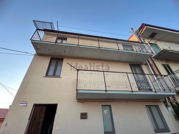 appartamento in vendita a Lamezia Terme in zona Sant'Eufemia Vetere