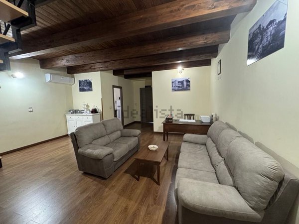 casa semindipendente in vendita a Lamezia Terme in zona Nicastro