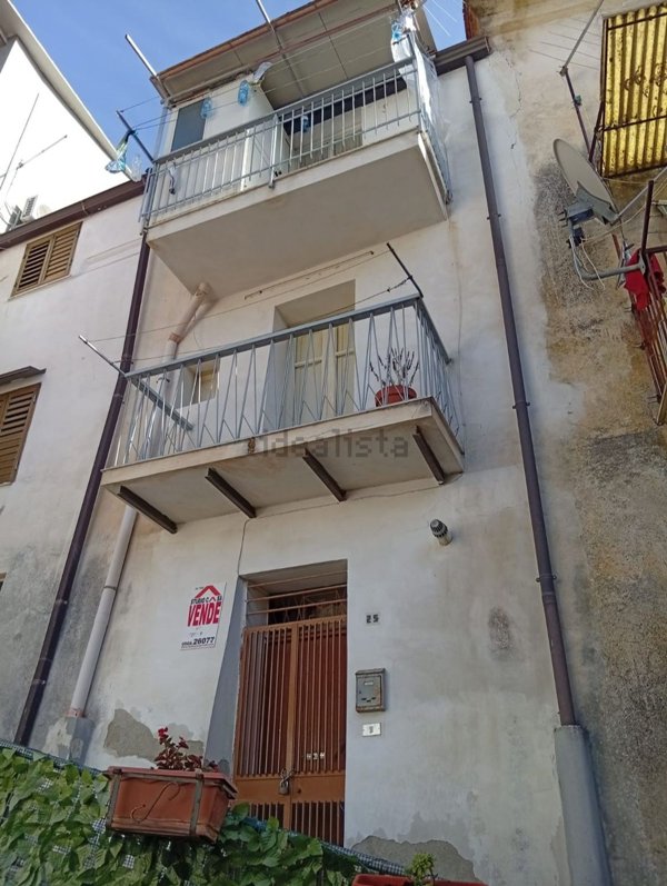 casa indipendente in vendita a Lamezia Terme